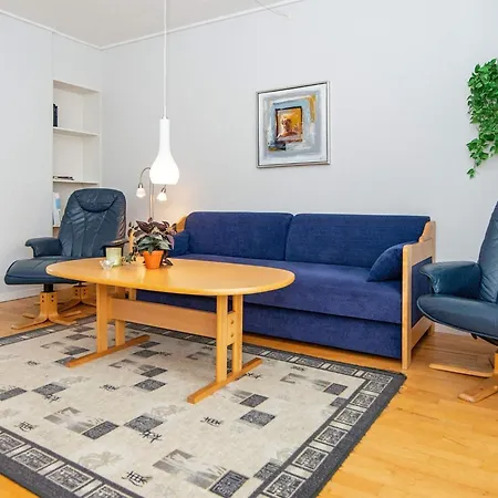 6 Person In Hojer-by Traum * Hojer
